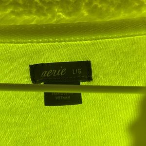 Aerie yellow women’s pullover size large.